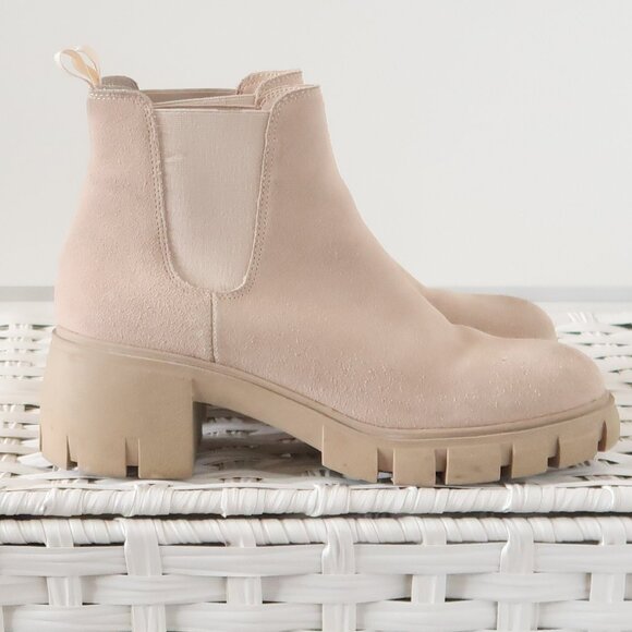 Steve Madden Howler Beige Suede Chelsea Ankle Boots Lug Sole Fall Chunky Booties - Picture 10 of 16
